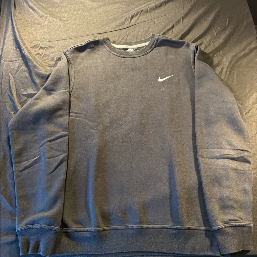 Nike Men's Black Crewneck Sweater